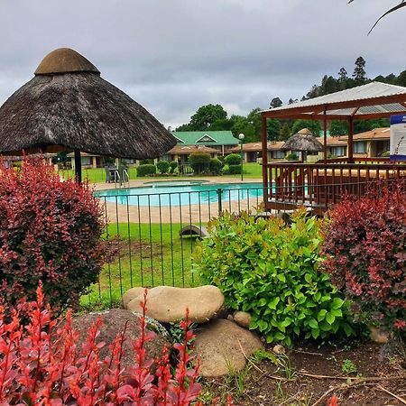 Gooderson Leisure Riverbend Chalets Self Catering And Timeshare Gold Crown Resort Drakensberg Garden Exterior foto