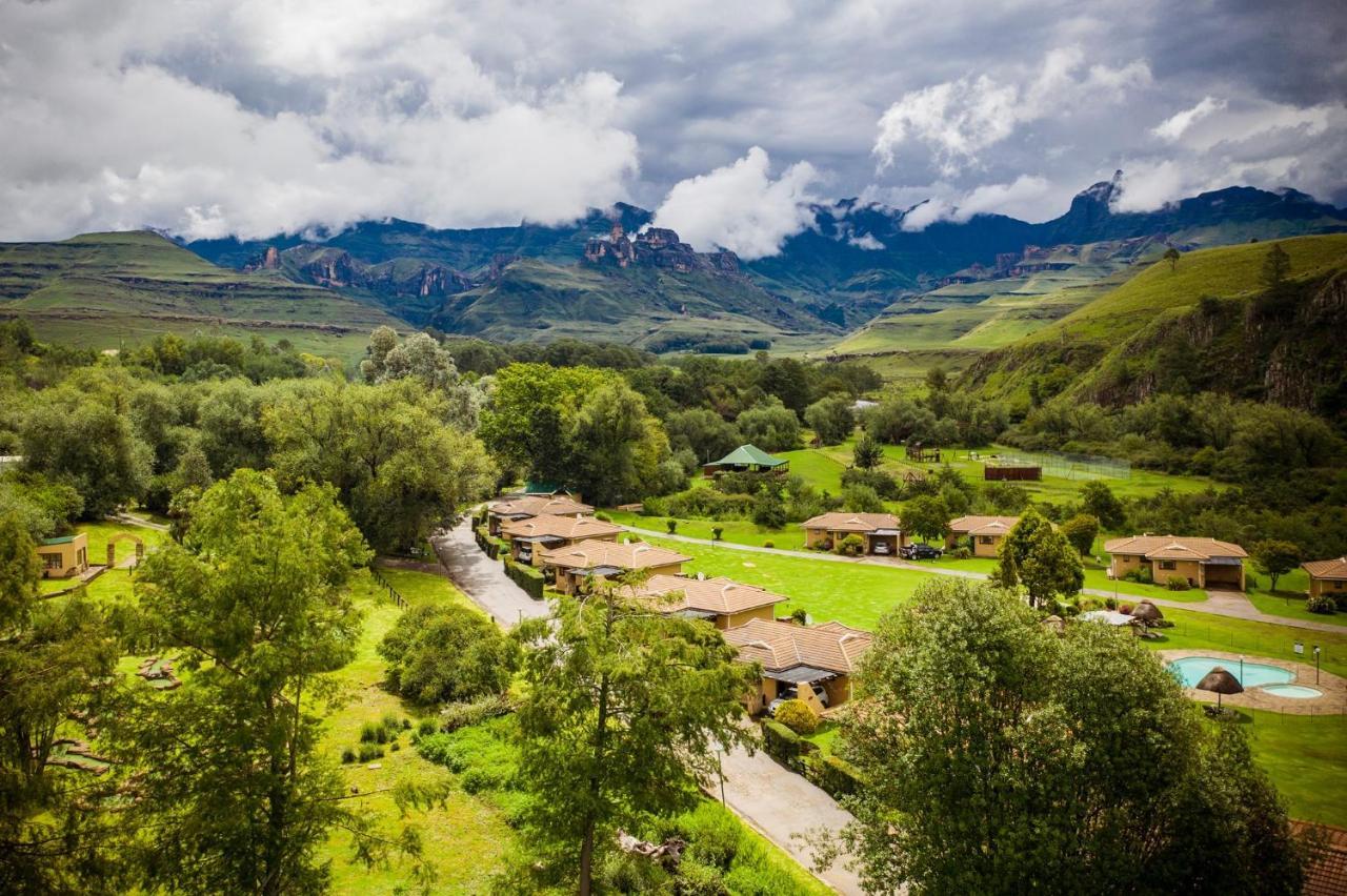 Gooderson Leisure Riverbend Chalets Self Catering And Timeshare Gold Crown Resort Drakensberg Garden Exterior foto